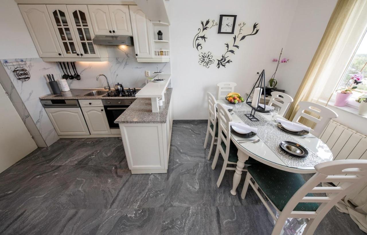 Apartment Dominik 2874 Palit Eksteriør billede